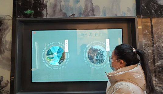 艺术高峰双屏联动_互动屏幕项目导览图1