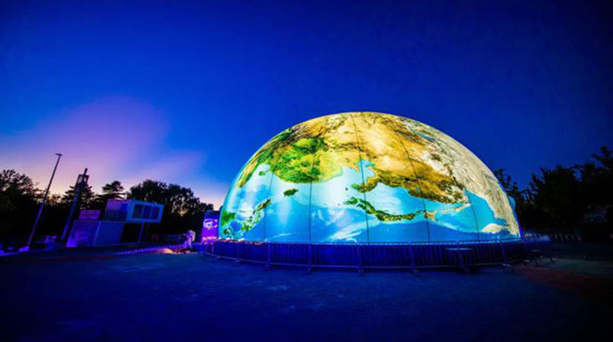 球幕投影外投球