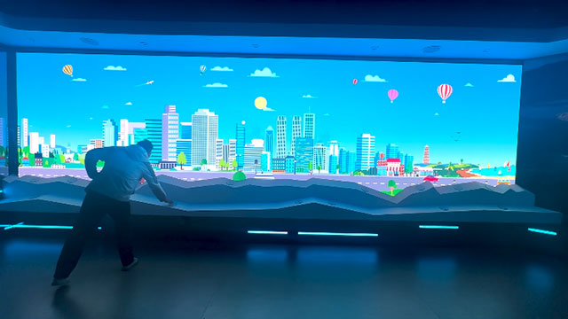 中山气象科普馆不同天气互动墙