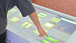 营养餐桌互动游戏_展厅多媒体项目导览图3