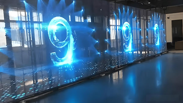 透明显示屏vs常规显示屏，差异在哪里？